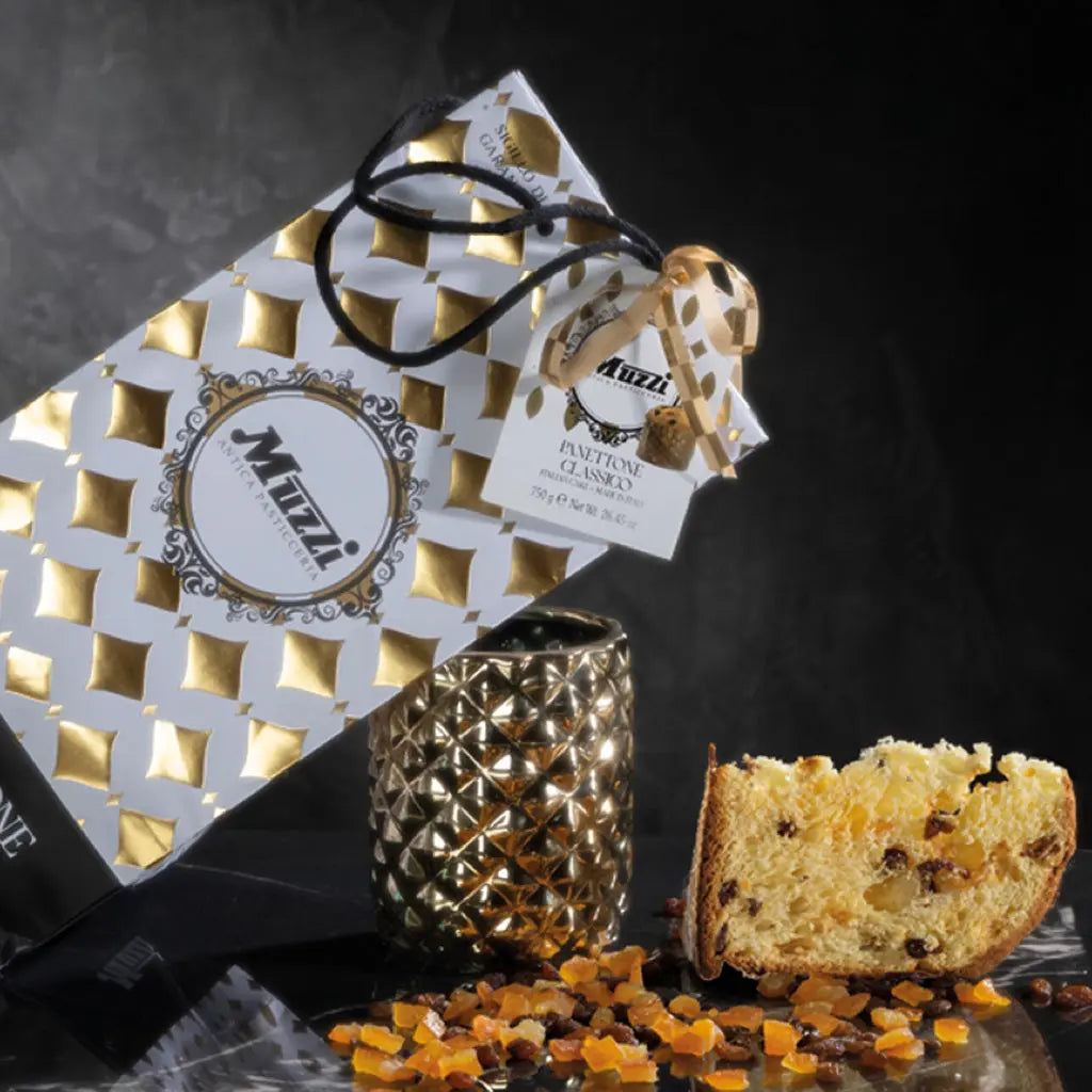muzzi panettone on a table 